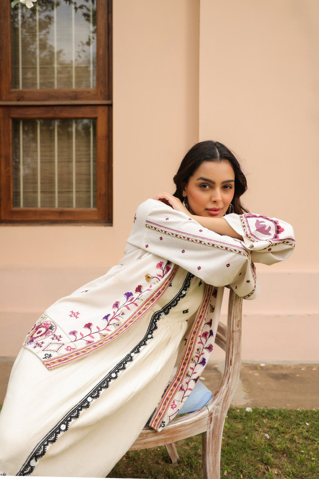 Women White Cotton Embroidered Shrug