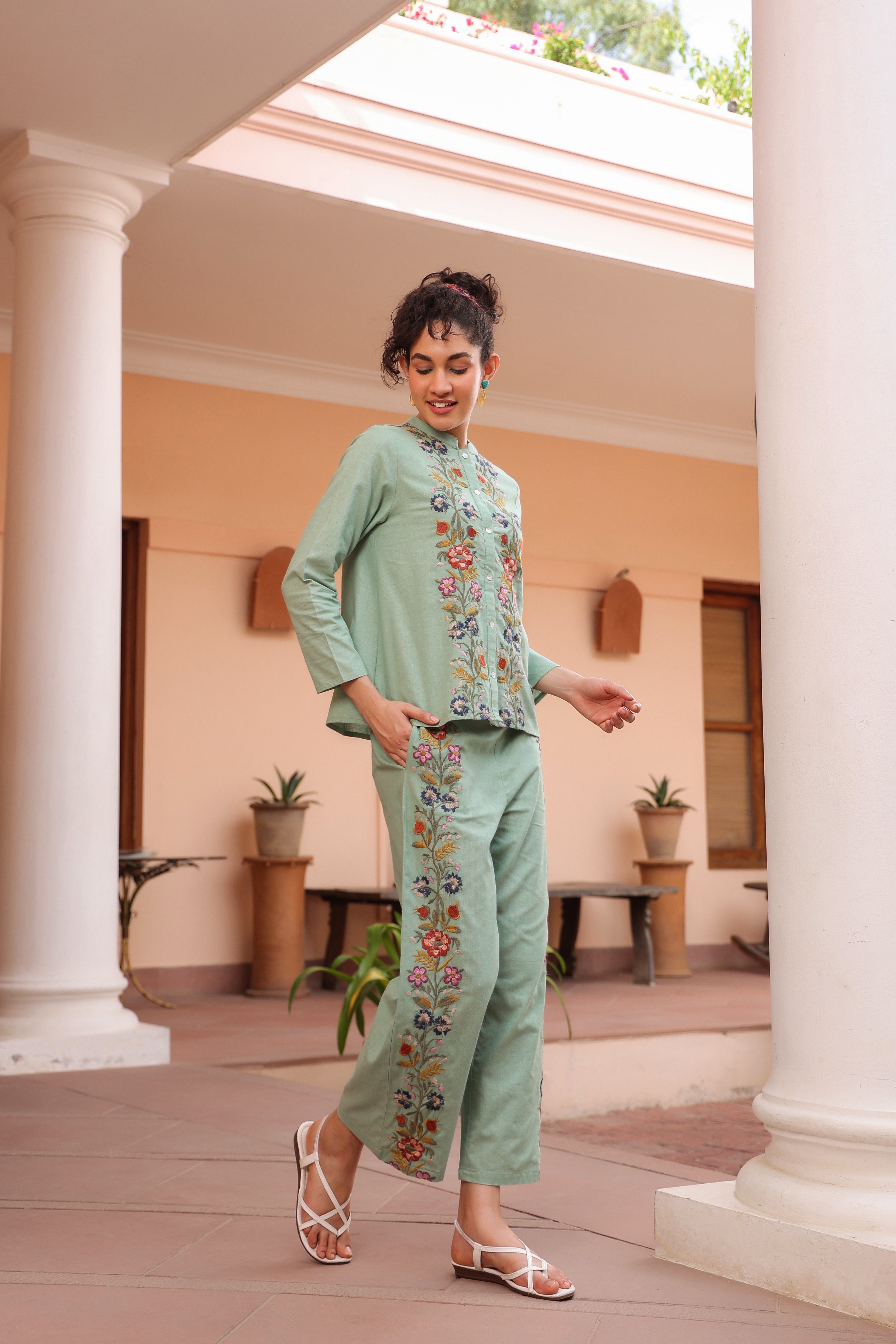 Women Green Cotton Embroidered Co-Ord Set