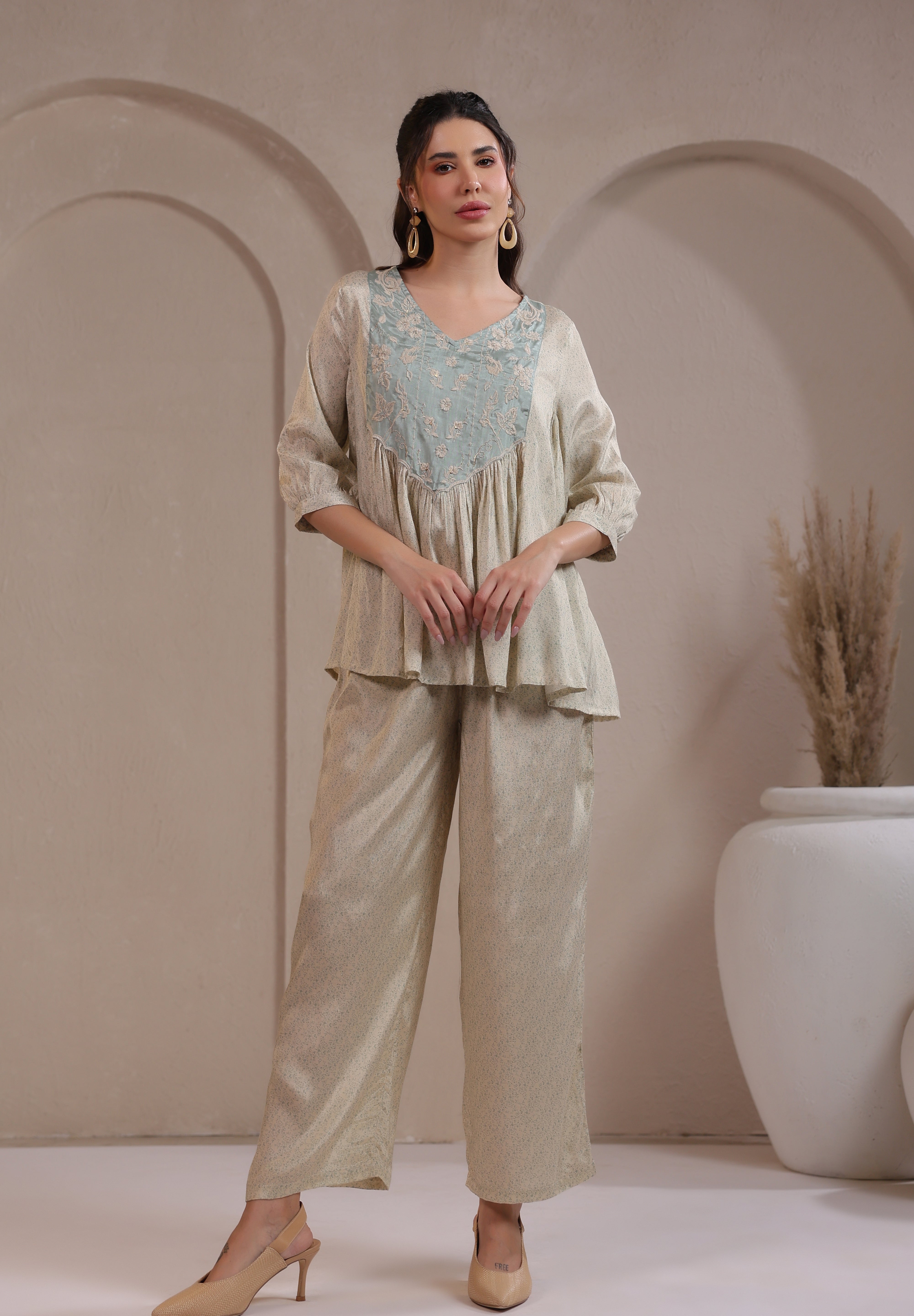 Women's Green Embroidered Viscose Santoon Co-Ord Set